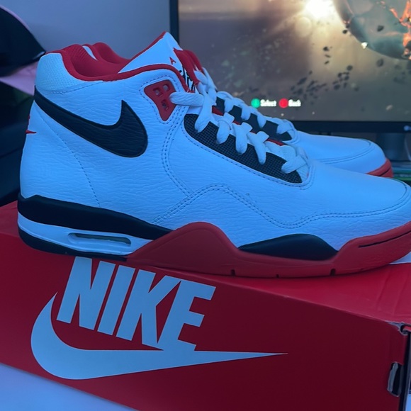 Nike Flight Legacy Size 8 Men - Picture 3 of 5